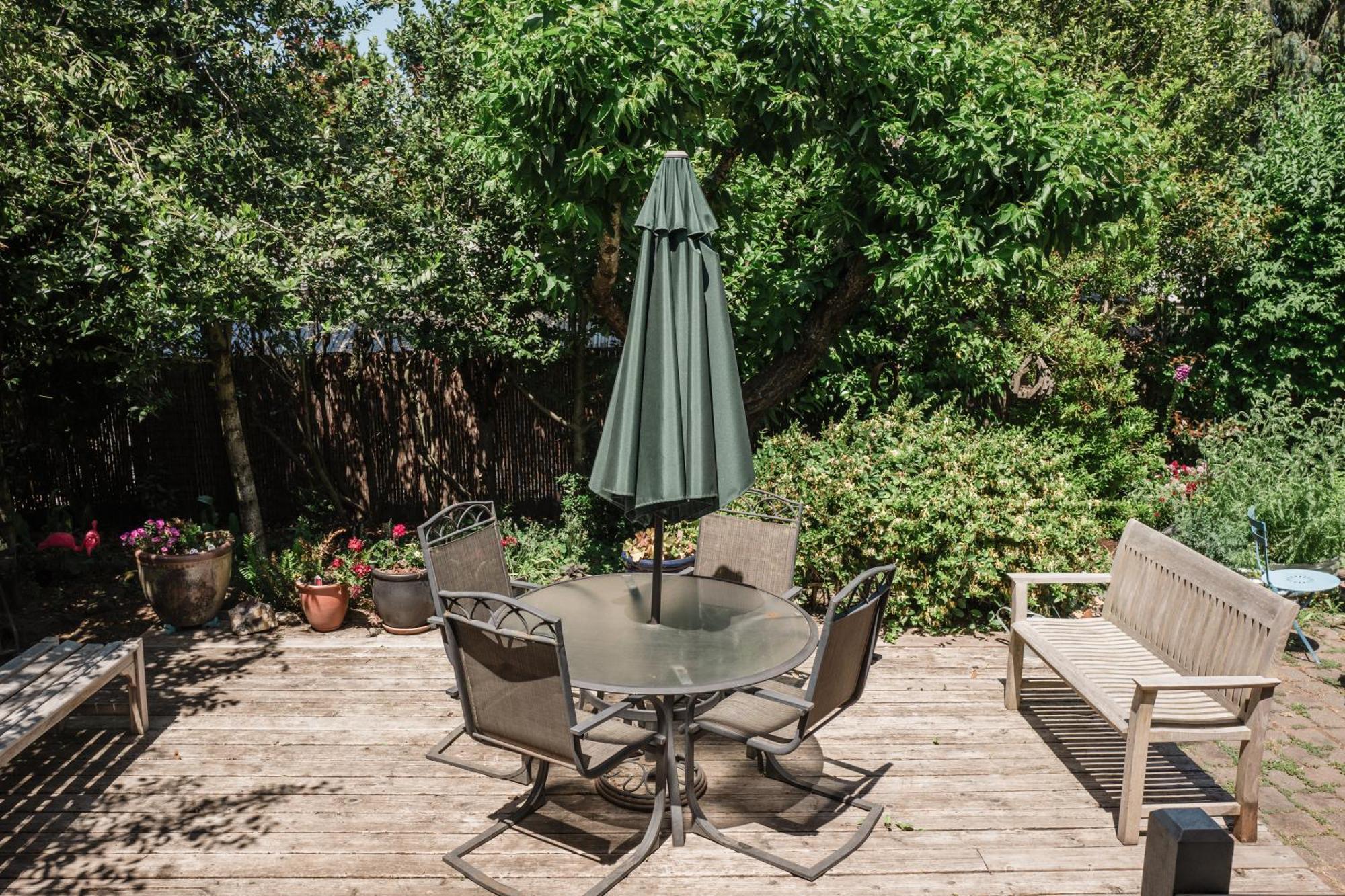 Southeast Comfy & Eclectic Craftsman Ferienhaus